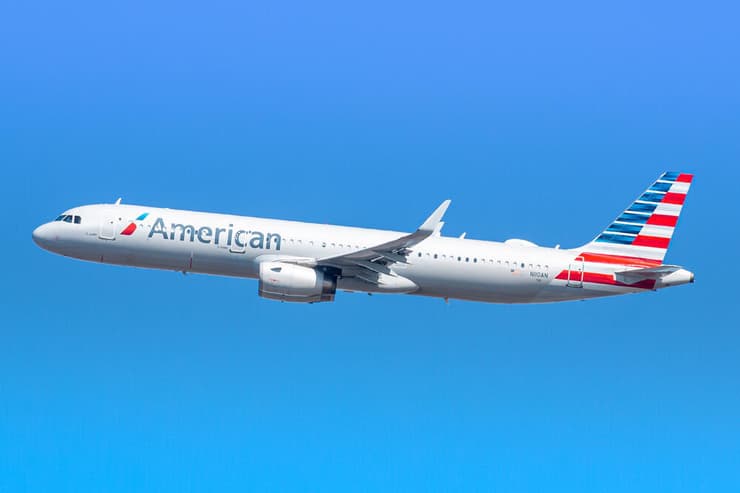איירבוס A321 של חברת אמריקן איירליינס