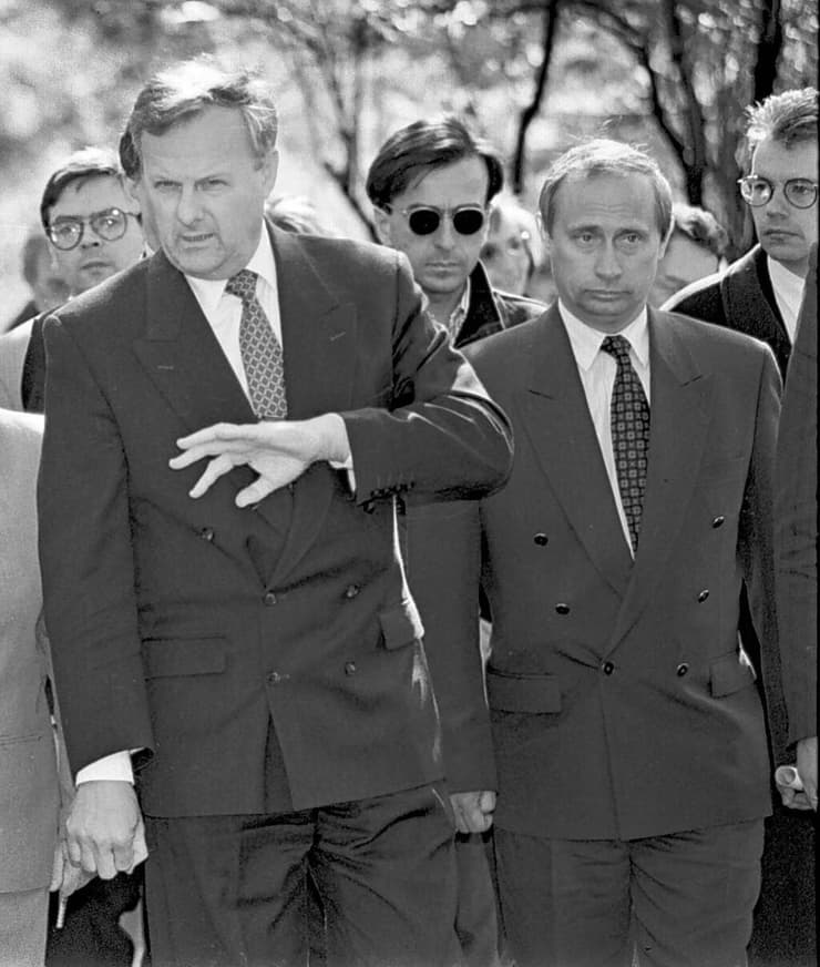  ולדימיר פוטין עם אנטולי סובצ'ק ב-1994