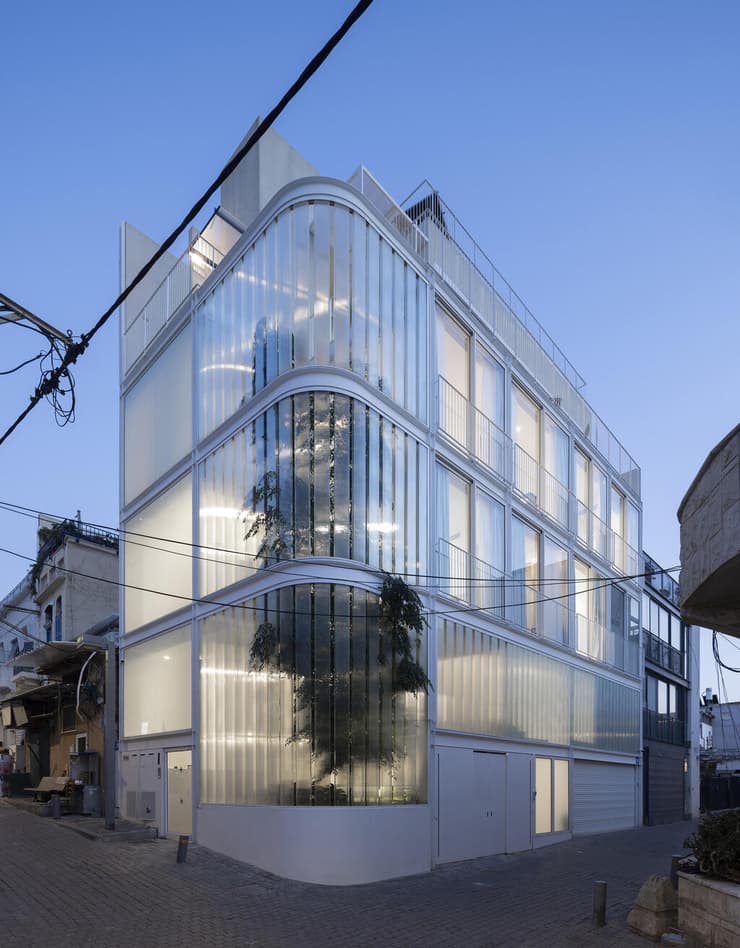 אות האדריכלות - בנייה רוויה: YK BUILDING של פריצקי ליאני אדריכלים
