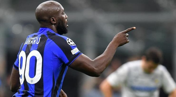 רומלו לוקאקו חוגג (רויטרס) רומלו לוקאקו חוגג