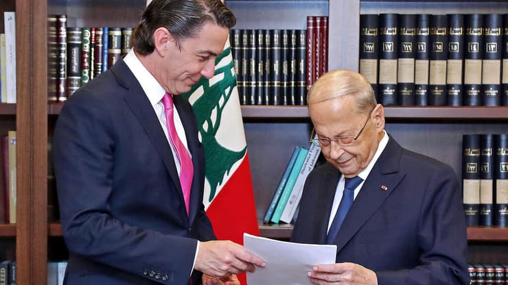 נשיא לבנון מישל עאון עם עמוס הוכשטיין חתימה הסכם דיקוח גז אסדה כריש עם ישראל ב בעבדא