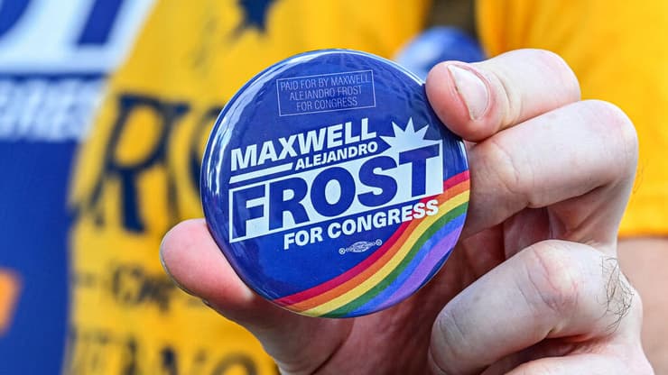 ארה"ב בחירות בית הנבחרים מקסוול פרוסט בן 25 פלורידה