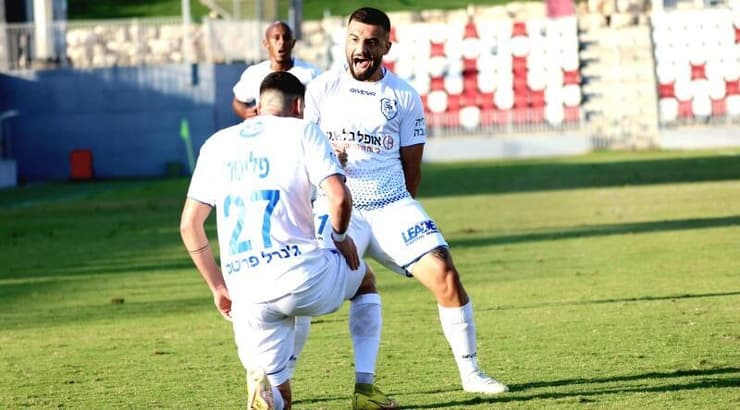 שחקני יפו חוגגים