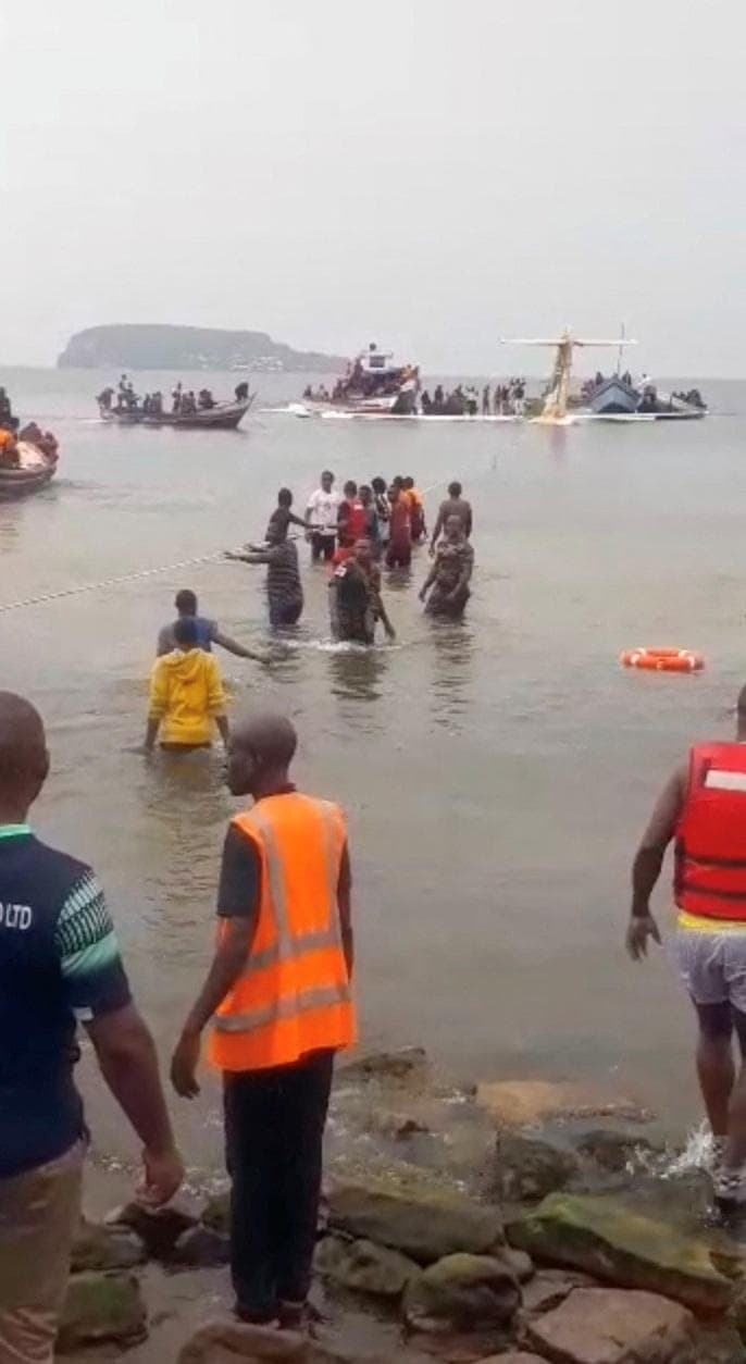 מטוס נוסעים התרסק התרסקות אגם ויקטוריה בוקבה טנזניה  