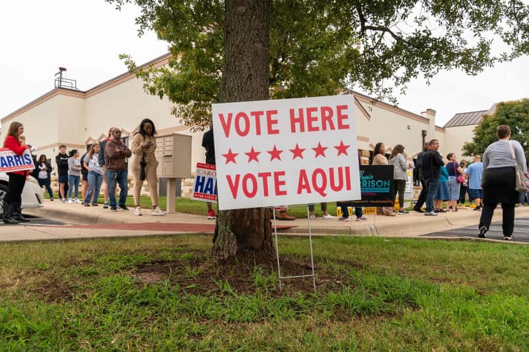 תורים להצבעה בטקסס