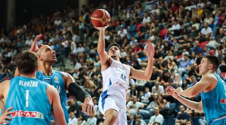 ניב משגב בפעולה (איציק בלניצקי) ניב משגב בפעולה