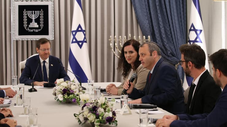 נציגי מפלגת העבודה בסבב התייעצויות בבית הנשיא