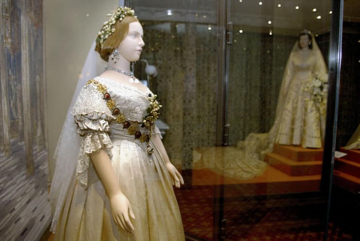 שמלת החתונה של המלכה ויקטוריה