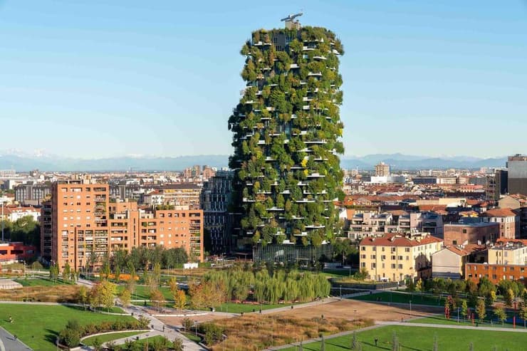 מגדל מיוער במילאנו