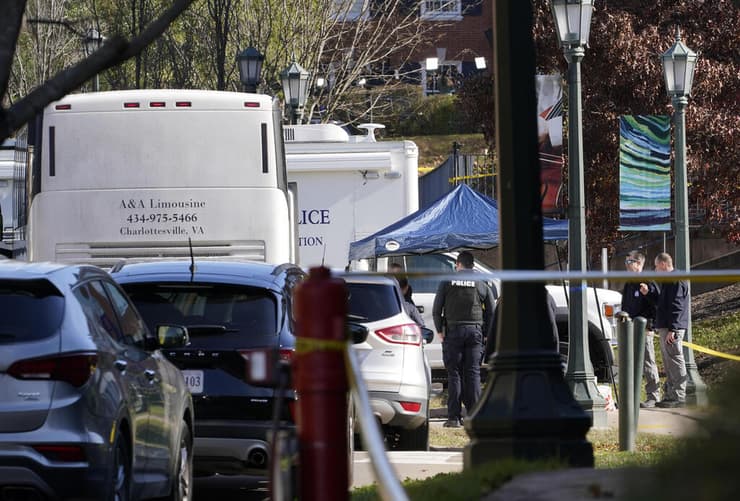 ירי ב אוטובוס ב אוניברסיטת וירג'יניה שחקני פוטבול נרצחו