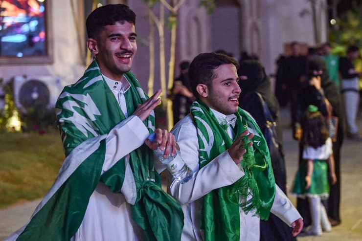 חגיגות ב ריאד אחרי הניצחון של סעודיה על ארגנטינה ב מונדיאל