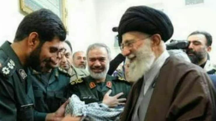 דאווד ג'עפרי עם המנהיג העליון של איראן