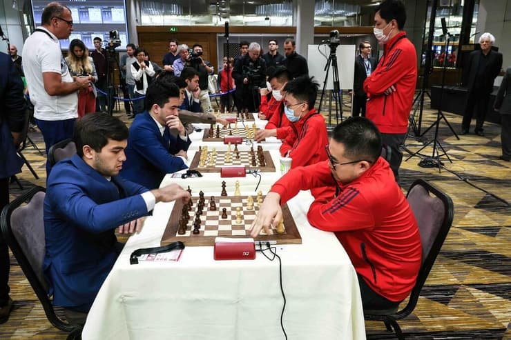 הסינים מול האוזבקים בדו-קרב במשחק הגמר