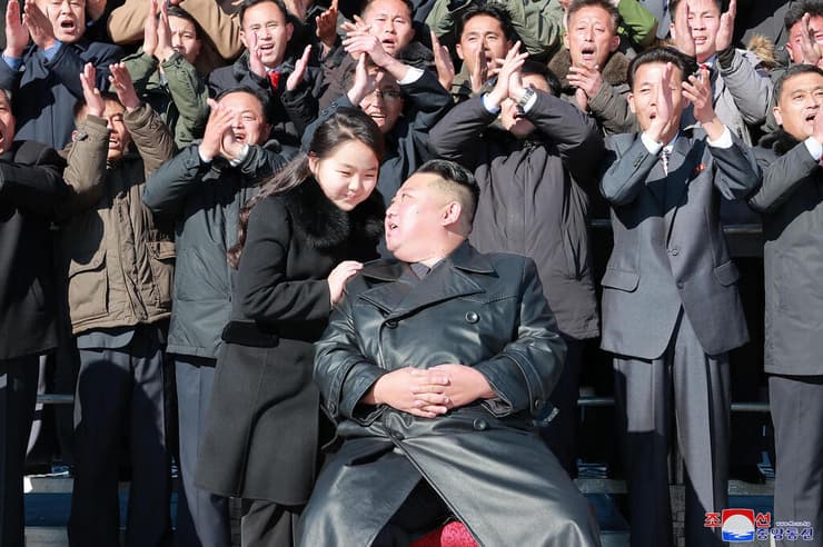 בתו של שליט צפון קוריאה קים ג'ונג און שוב מתלווה אליו בציבור