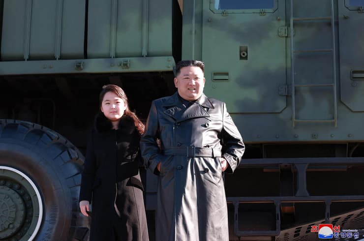 בתו של שליט צפון קוריאה קים ג'ונג און שוב מתלווה אליו בציבור
