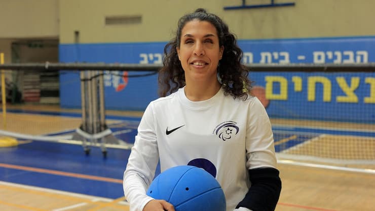 גל חמרני קפטנית נבחרת ישראל בכדור שער