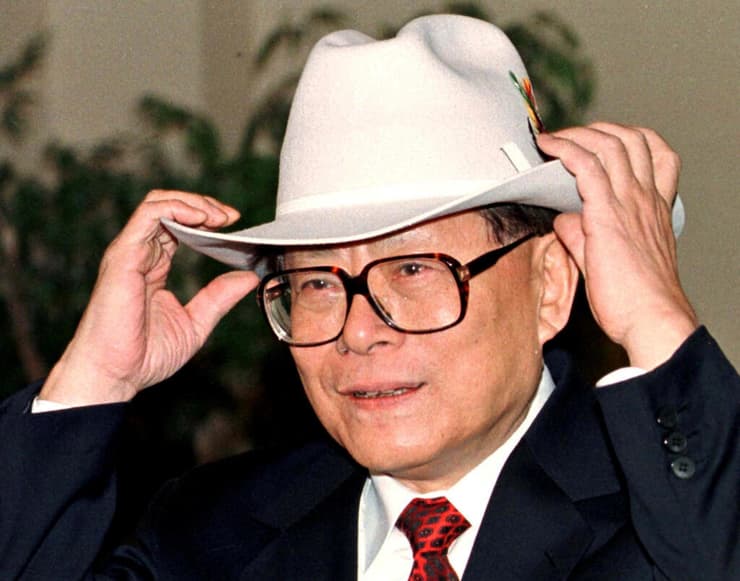 נשיא סין לשעבר שמת בגיל 96 ג'יאנג זמין (דזה-מין) ארכיון 1997