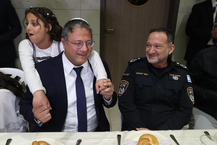 חגיגת בת המצווה של בתו של איתמר בן גביר בהשתתפות מפכ"ל המשטרה יעקב שבתאי