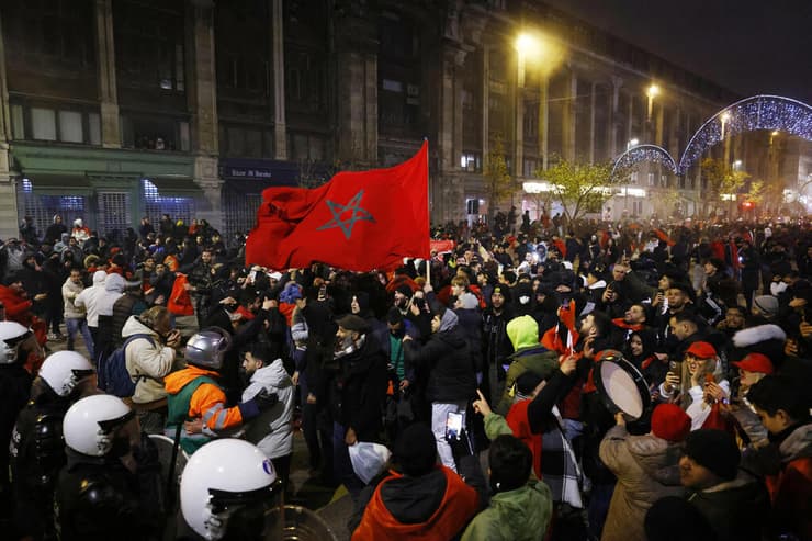 ניצחון מרוקו ב מונדיאל עלייה ל חצי גמר חגיגות ב בריסל בלגיה