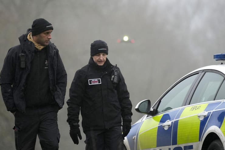 צילום: gettyimages כוחות הצלה באגם