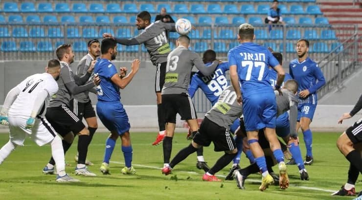 המשחק בין הפועל רמה"ש לירמיהו חולון