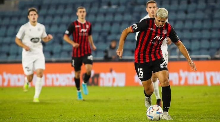 אופק ביטון (אורן בן חקון) אופק ביטון