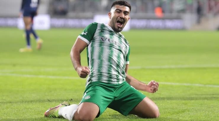 מוחמד אבו פאני חוגג. איזה גול