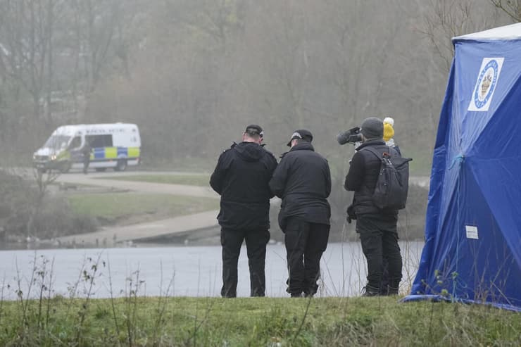 צילום: gettyimages כוחות הצלה באגם