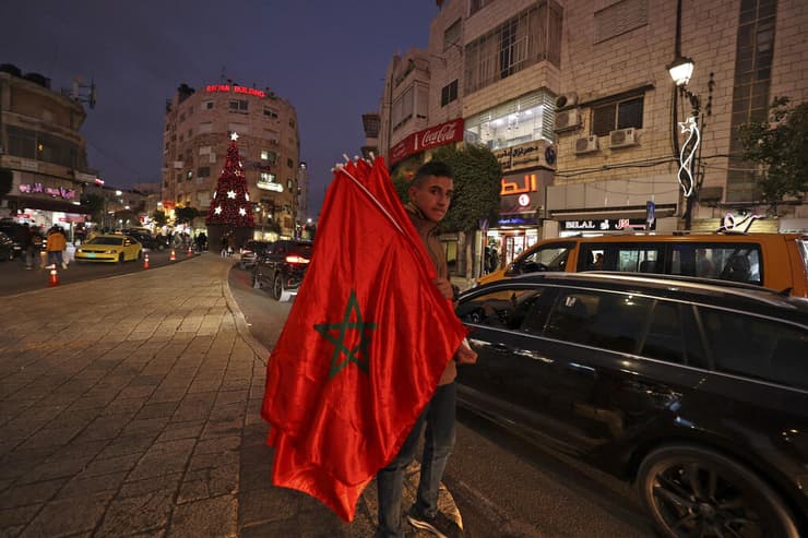 חנות ברמאללה עם דגל מרוקו