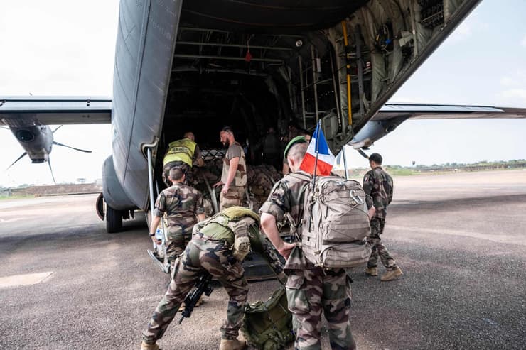 צבא צרפת עוזב את הרפובליקה של מרכז אפריקה קבוצת וגנר