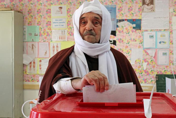 תוניסיה בחירות ל פרלמנט רק 8.8% הצבעה בקלפי