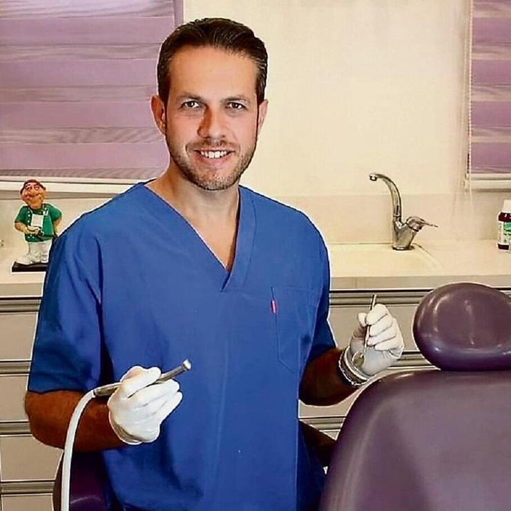 רופא השיניים ד"ר אלכס רפופורט