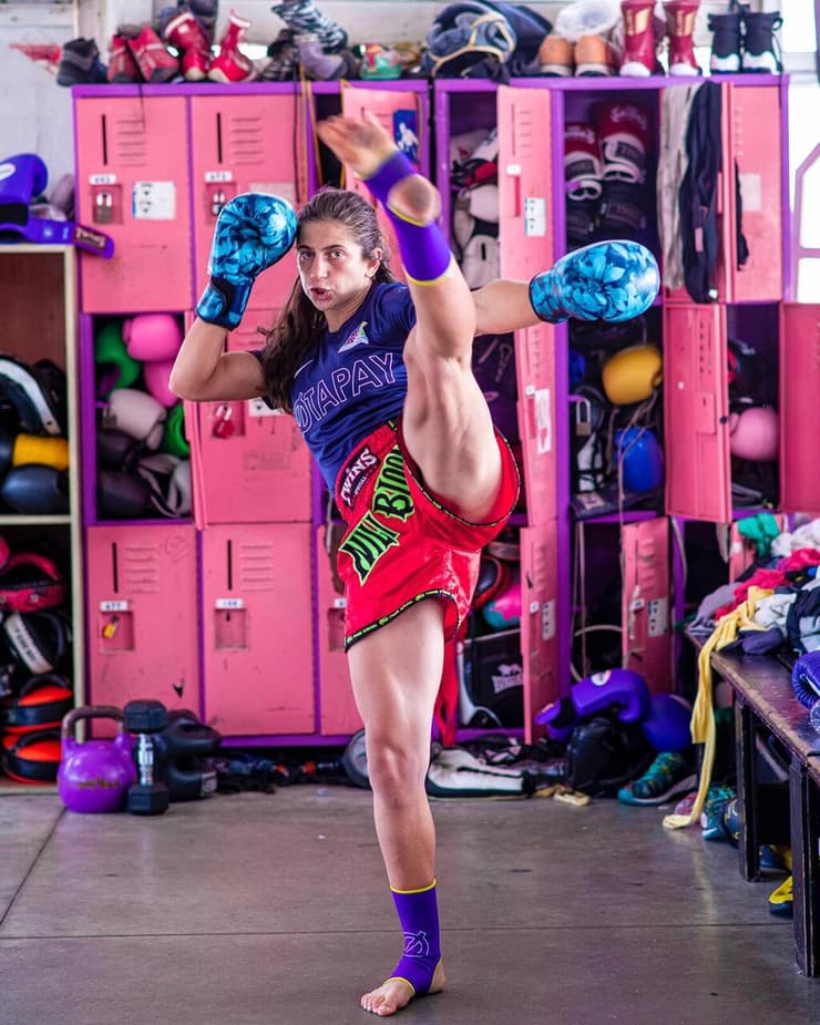 מקום שלישי: נילי בלאק מתחממת לקראת משחקי העולם (צילום: יובל חן) נילי בלאק