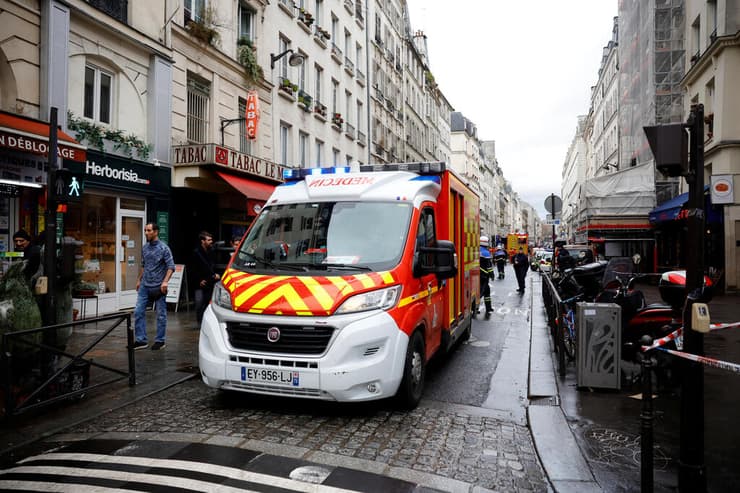 תיעוד מזירת הירי בפריז