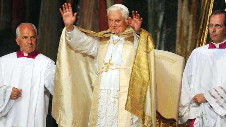 בנדיקטוס ה-16, האפיפיור לשעבר שהלך לעולמו בכנסיית הבשורה בנצרת
