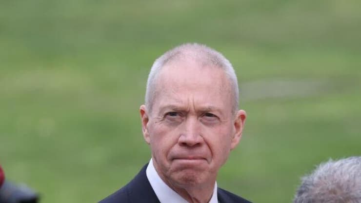 שר הביטחון הנכנס גלנט (צילום: מוטי קמחי) טקס חילופי שרים במשרד הביטחון