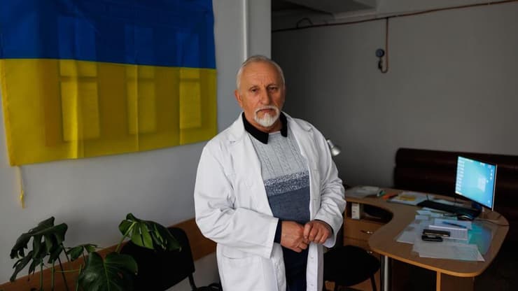 "הודעתי לקצין רוסי שאנחנו בית חולים אוקראיני שמניף את דגל אוקראינה". ד"ר ליאוניד רימיגה (צילום: זיו קורן) בית החולים בעיר חרסון באוקראינה