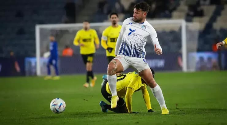 הארון שפסו וטרזי תומא במאבק