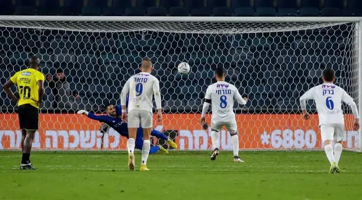 אופיר מזרחי כובש