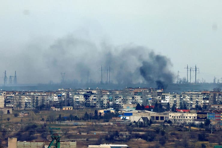 קרבות באזור סולדר עיירה במזרח אוקראינה מחוז דונייצק חבל דונבאס מלחמה מול רוסיה