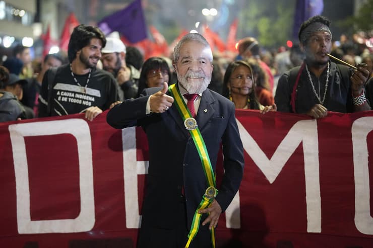 סאו פאולו מפגינים ב ברזיל אחרי המהומות של תומכי בולסונרו