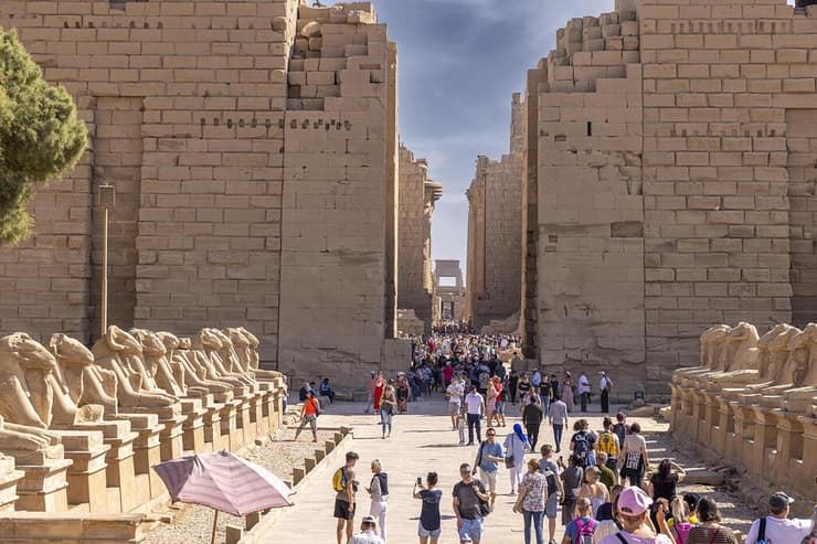הכניסה למקדש כרנך - המקדש הגדול במצרים