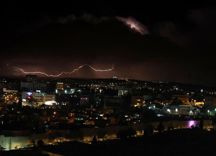 ברק ברקים בשמי ירושלים 13 ינואר מזג אוויר