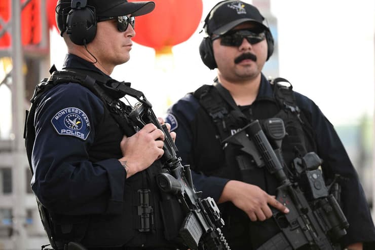 שוטרים ב מונטריי פארק ב קליפורניה אחרי הטבח ב מועדון