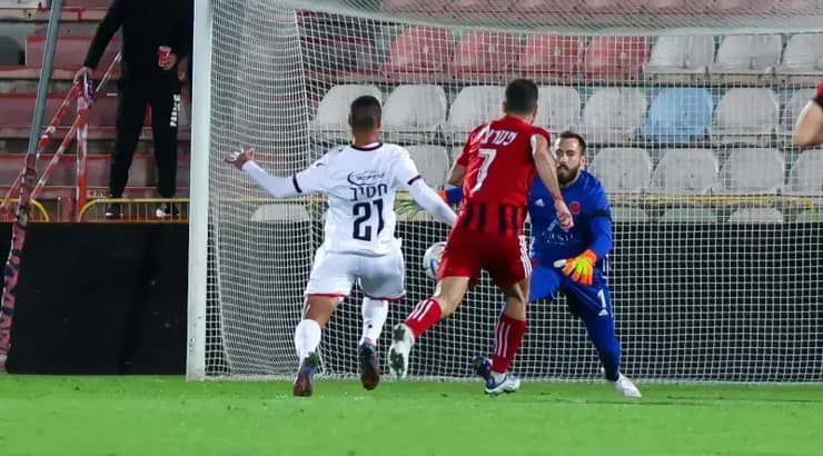 מוחמד חטיב בועט (שחר גרוס) מוחמד חטיב בועט