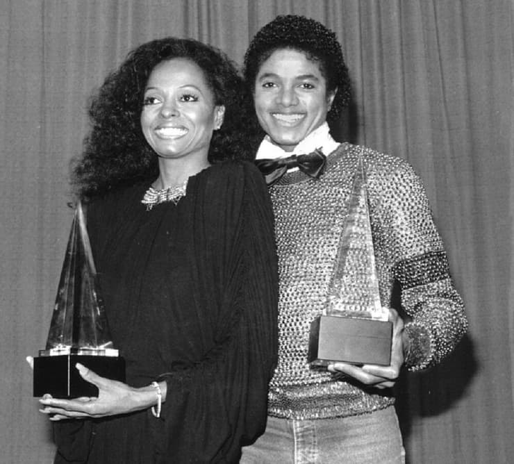 מייקל ג'קסון עם דיאנה רוס בטקס פרסי המוזיקה האמריקאית ב־1981