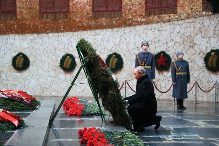 נשיא רוסיה ולדימיר פוטין בעיר וולגוגרד 80 שנה לניצחון בקרב על סטלינגרד