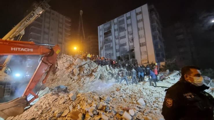הריסות בעיר אדנה בטורקיה לאחר רעידת האדמה