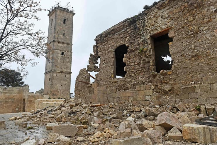 רעידת אדמה מצודה שנפגעה בעיר ב עיר חלב ב סוריה