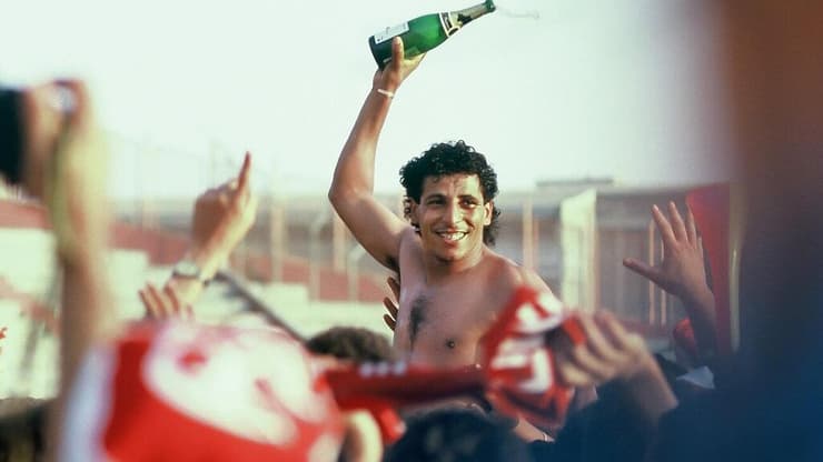 אלי "קוקוס" כהן בחגיגות האליפות ב-1988